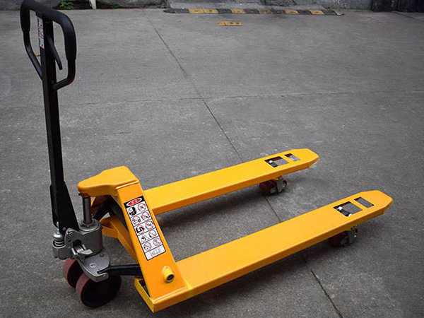 手動(dòng)液壓叉車